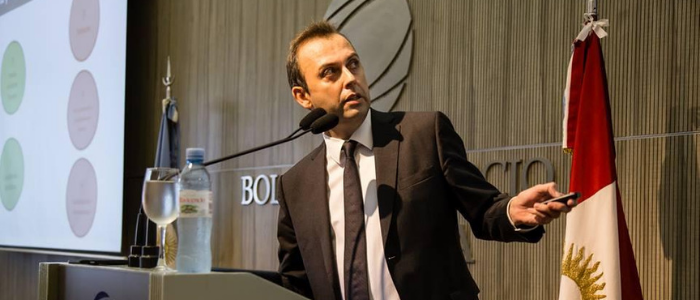 Para la Bolsa, el Gobierno logrará mantener a raya el valor del dólar